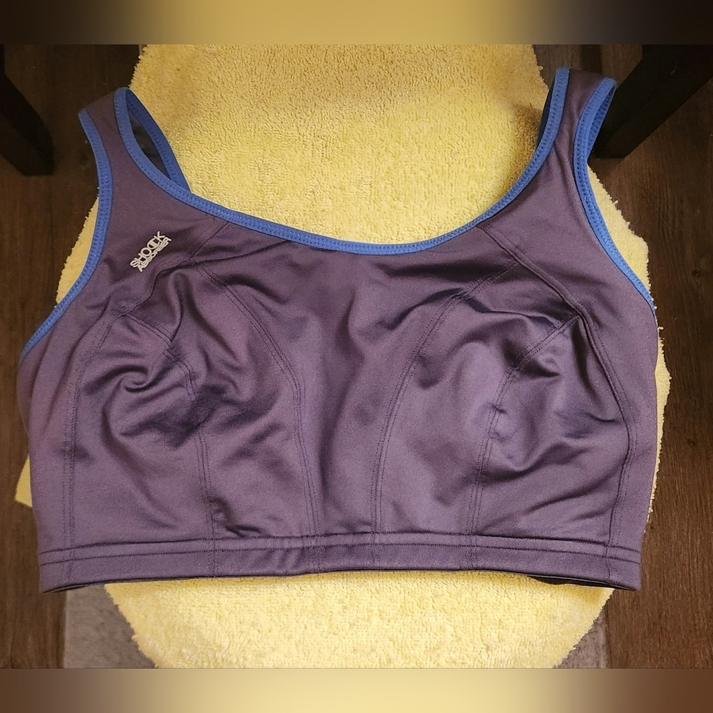 36G (UK) Shock Absorber Active Multi Sports Bra, Dark Grey Colorway